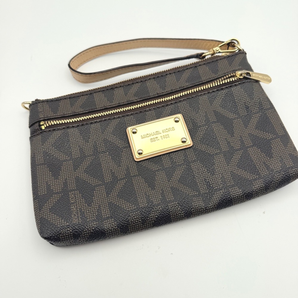 Michael Kors Jet Set Wristlet Signature Logo Monogram Brown‎ Womens Small Brown